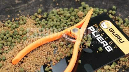 PINZA PELLET PLIERS