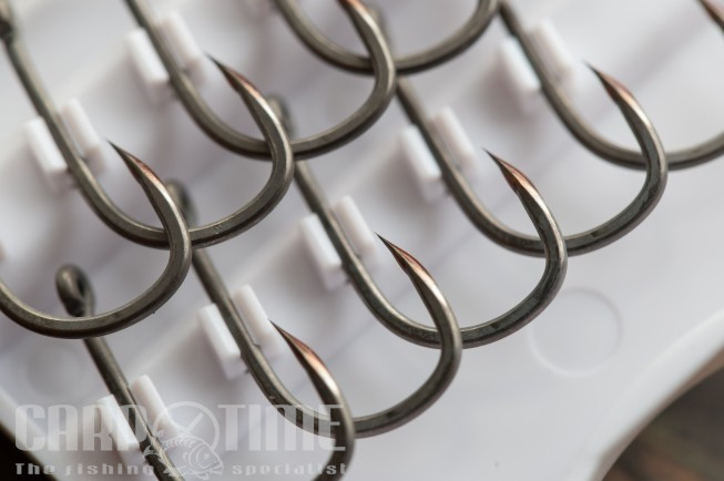 KAMAKURA WIDE GAPE BARBLESS